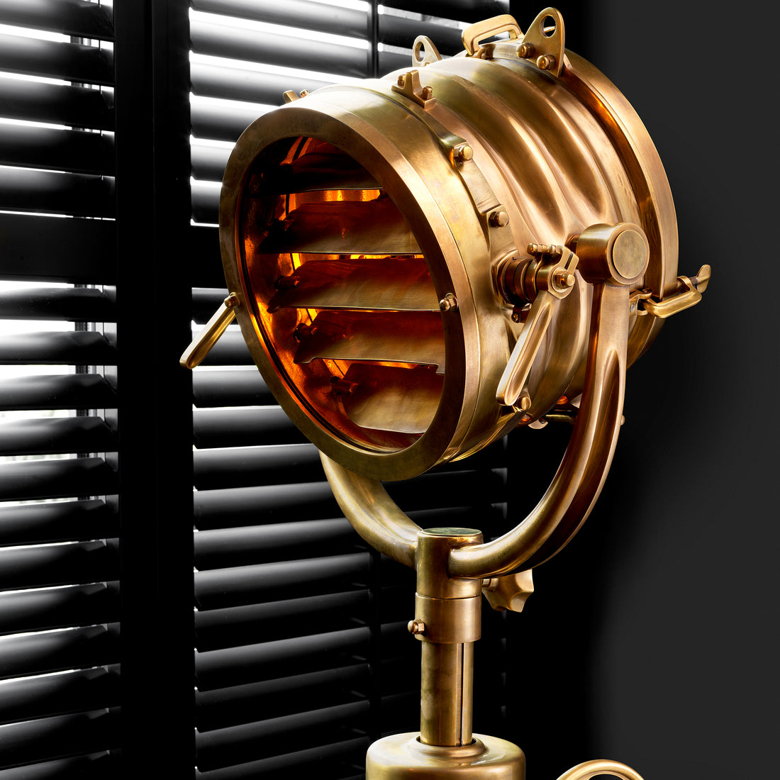 Floor Lamp Royal Master Sealight